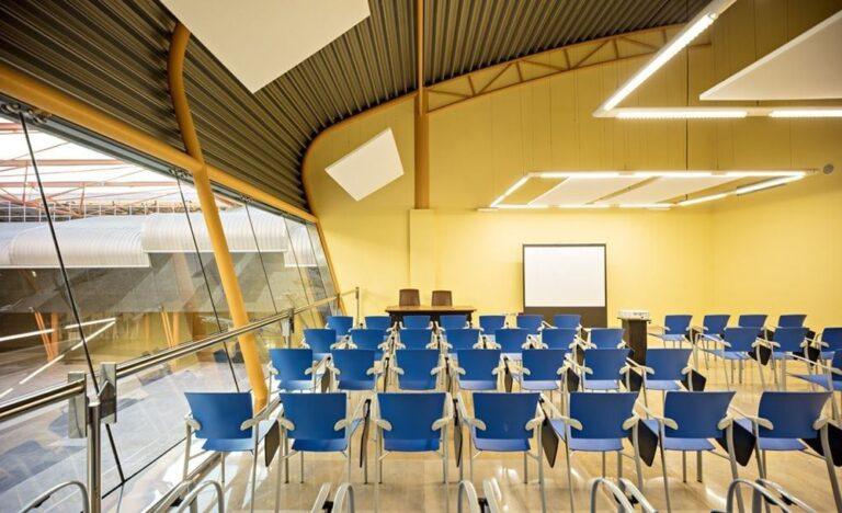 fycma-1lieu1salle-conferences.jpg