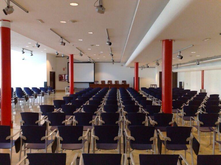 fycma-1lieu1salle-meeting.jpg