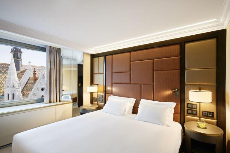 hilton-budapest-1lieu1salle-reunion.jpg