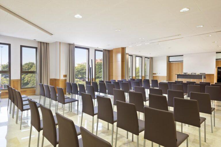 melia-girona-1lieu1salle-conference.jpg