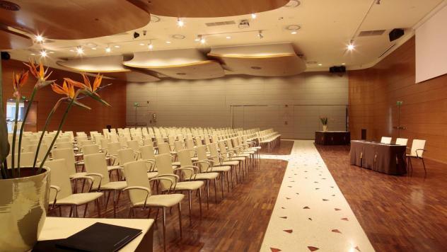 new-york-palace-budapest-1lieu1salle-conferences.jpg