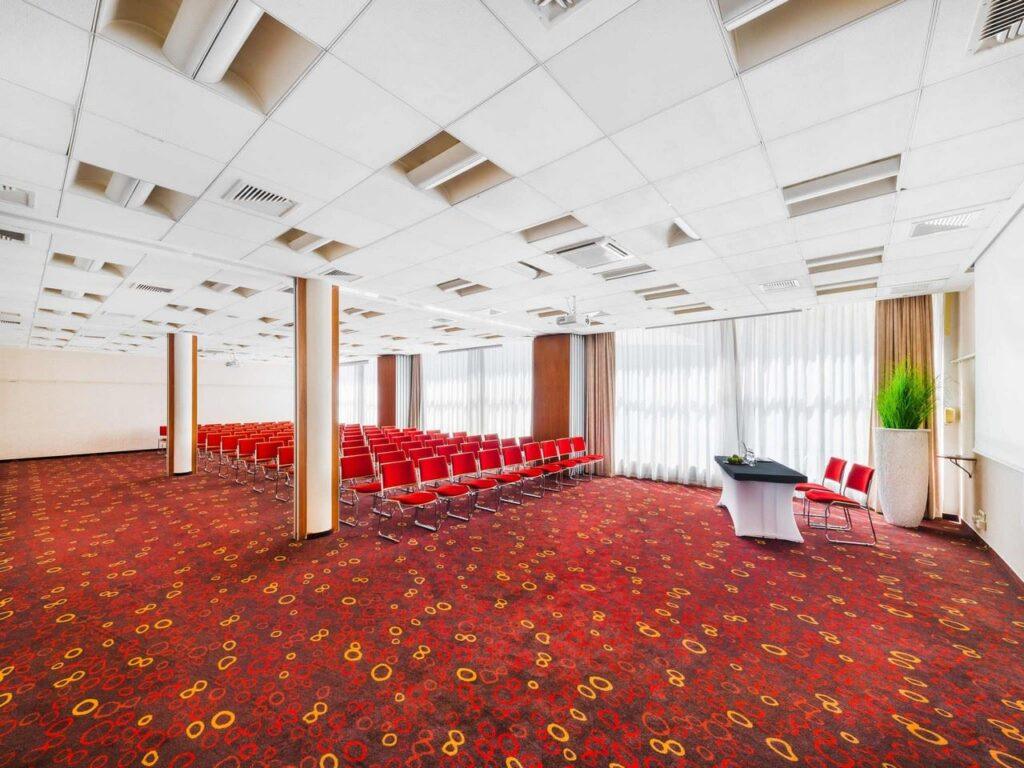 novotel-budapest-city-1lieu1salle-conference.jpg