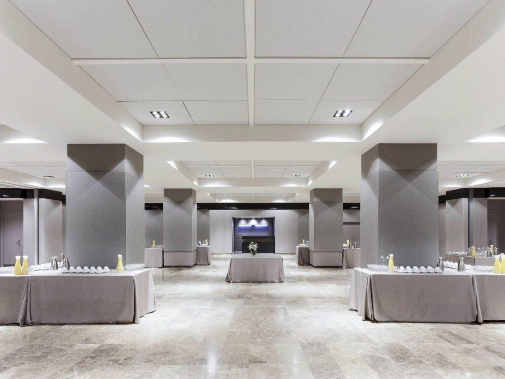 novotel-madrid-center-1lieu1salle-conference.jpg