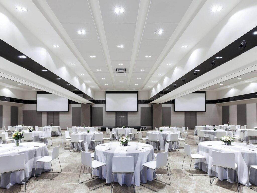 novotel-madrid-center-1lieu1salle-meetings.jpg