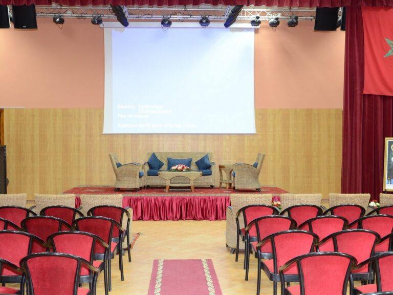 salle-de-conference-Estrade.jpg