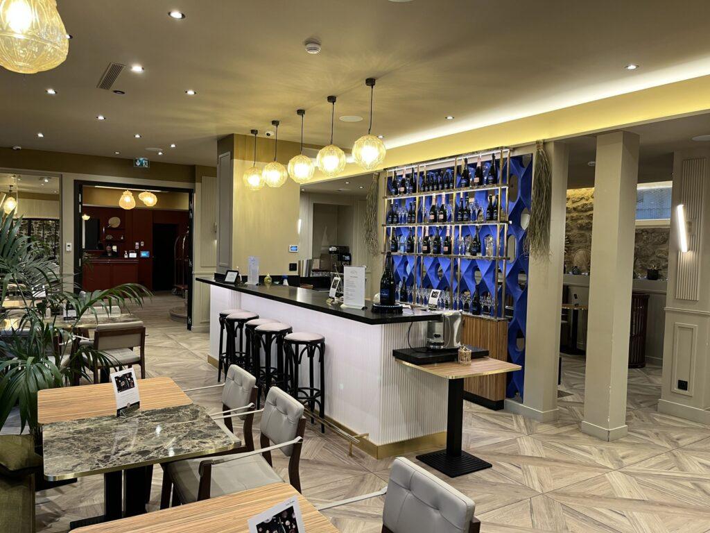 Bar-Le-Rocroy-scaled-1.jpg