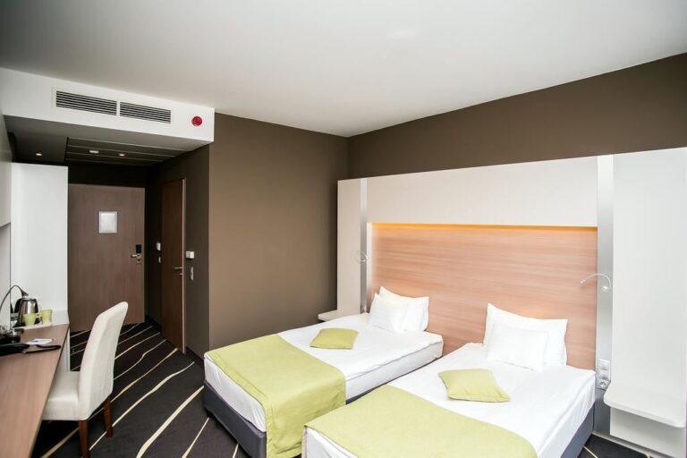 best-western-lakeside-1lieu1salle-evenements.jpg