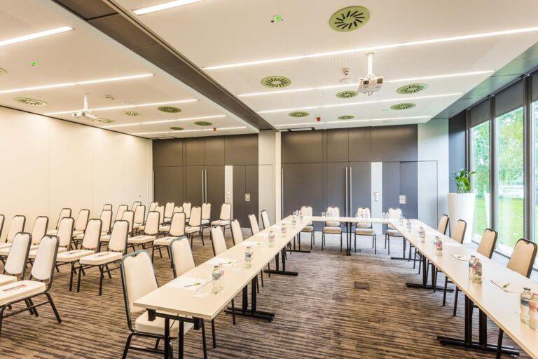 best-western-lakeside-1lieu1salle-meeting.jpg