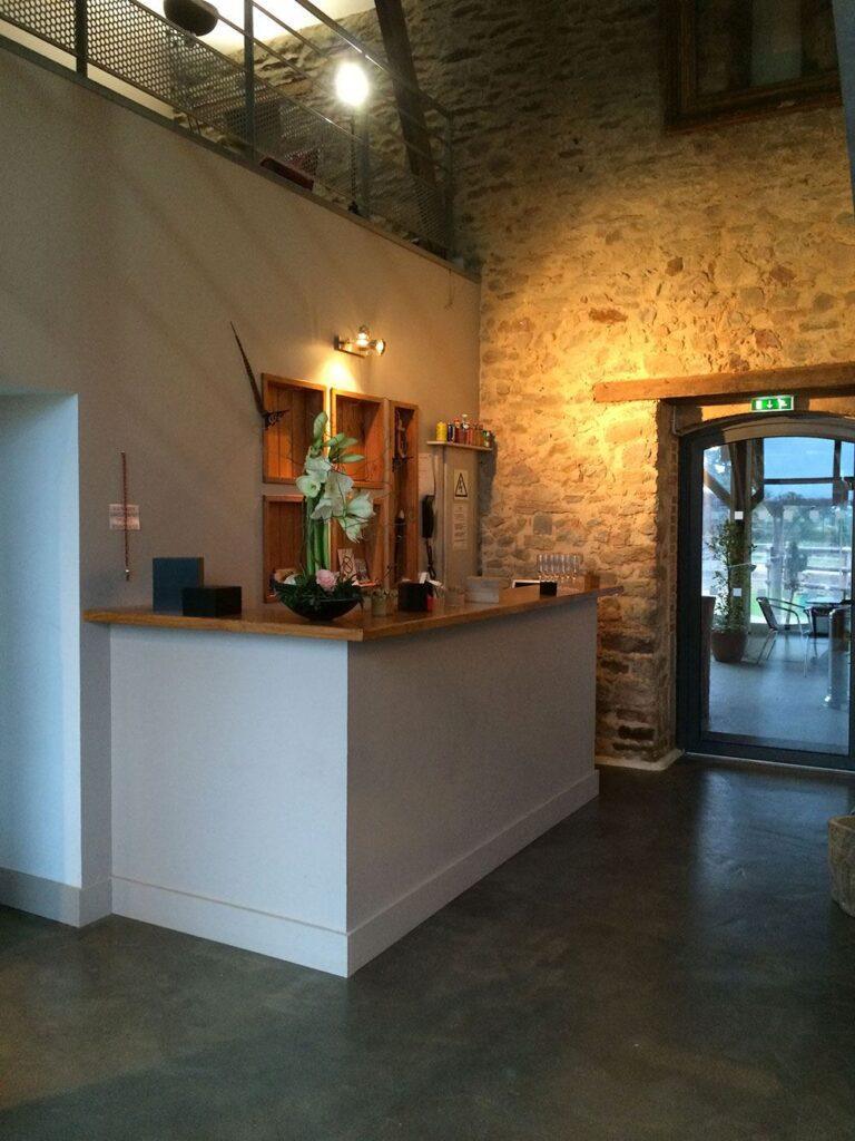 entree-bar.jpg