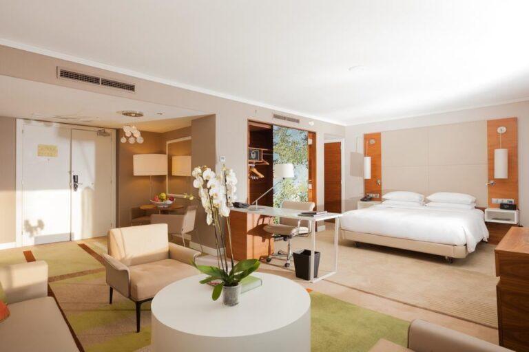 hilton-barcelona-1lieu1salle-meetings.jpg