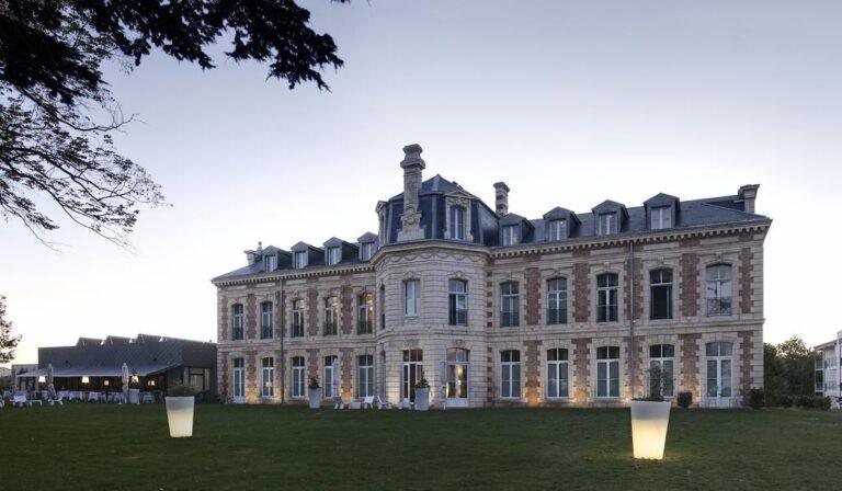 hotel-chateau-lagord-1lieu1salle-event.jpg