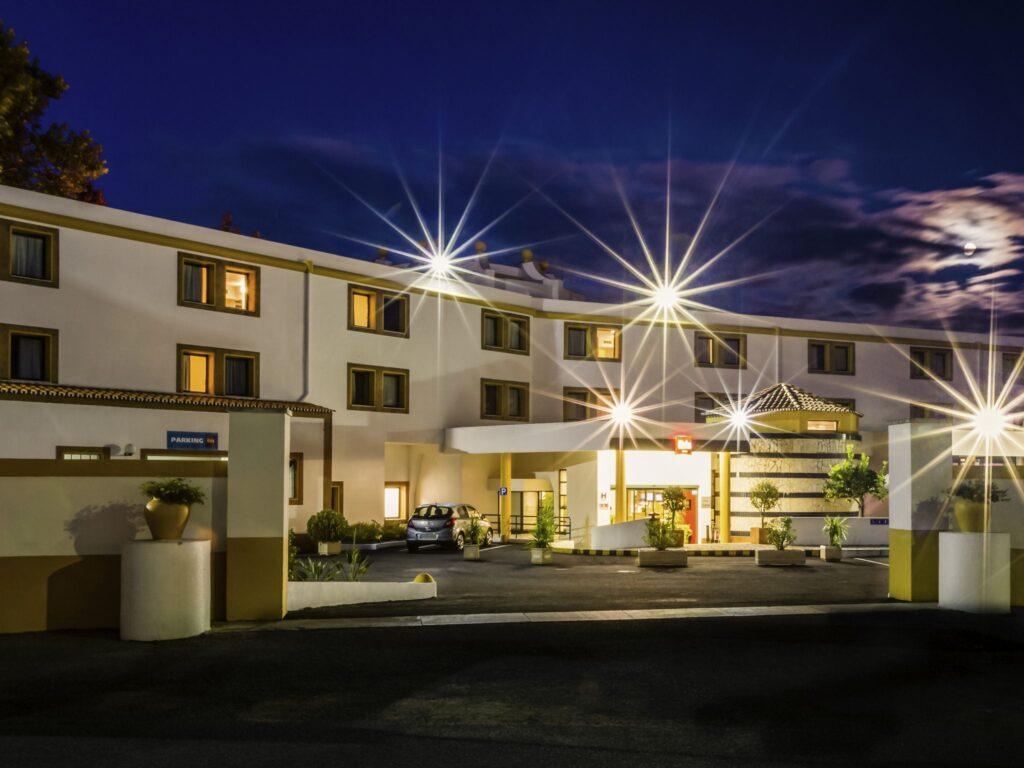 http://www.accorhotels.com/1708