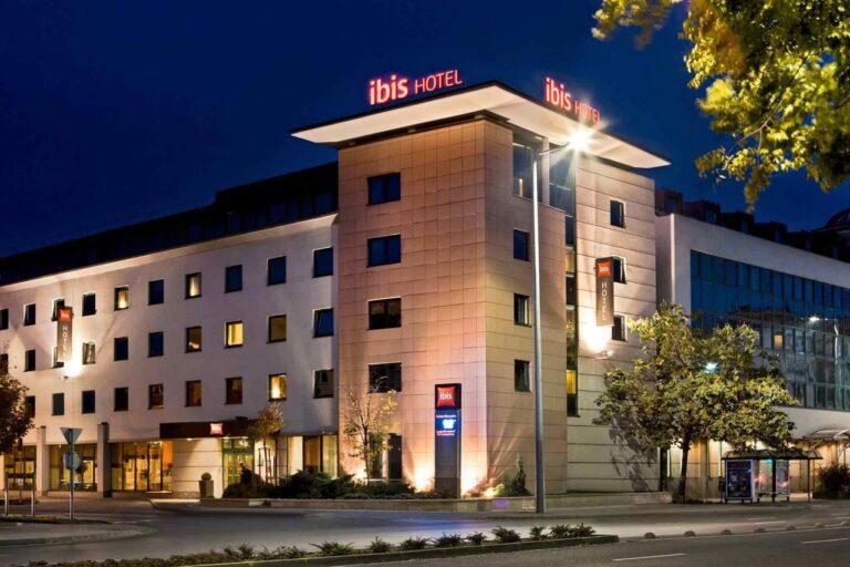 ibis-gyor-1lieu1salle-event.jpg