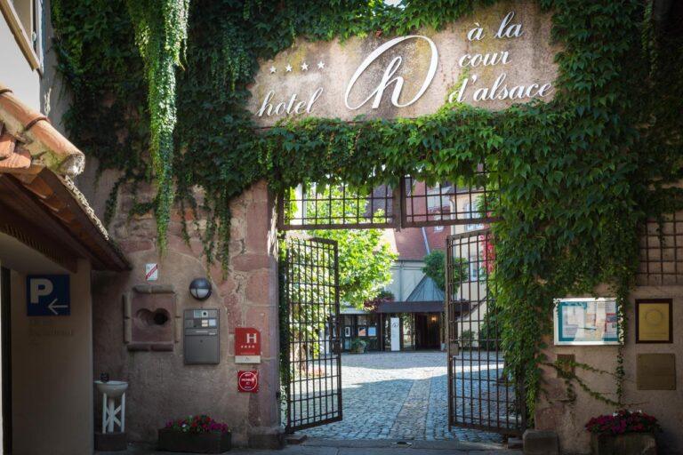 la-cour-dalsace-1lieu1salle-seminaire.jpg