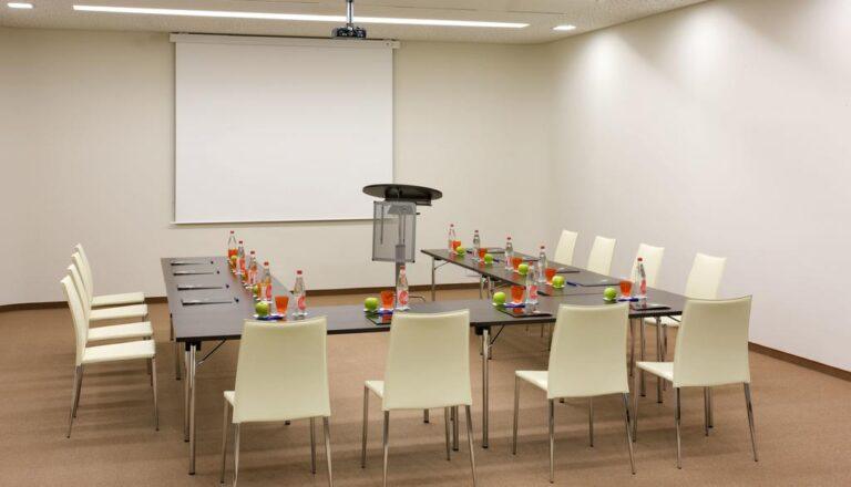 melia-luxembourg-1lieu1salle-conferences.jpg