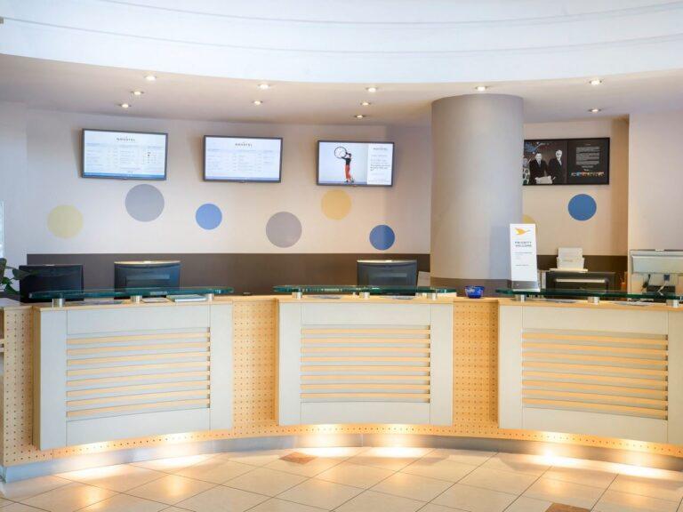https://www.accorhotels.com/2996