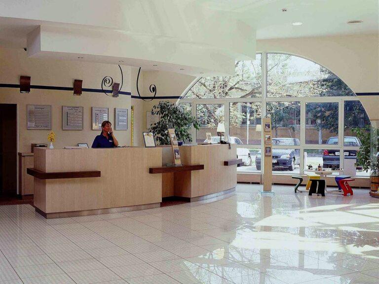 http://www.accorhotels.com/3333