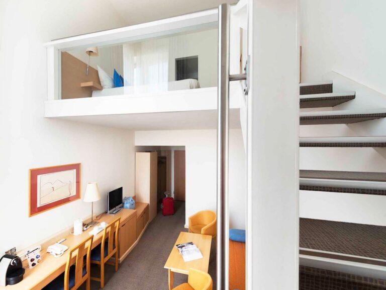 http://www.accorhotels.com/3333
