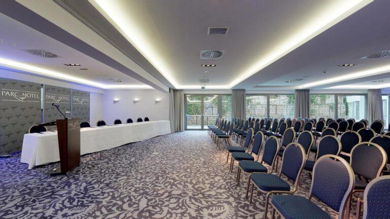 parc-hotel-alvisse-1lieu1salle-conference.jpg