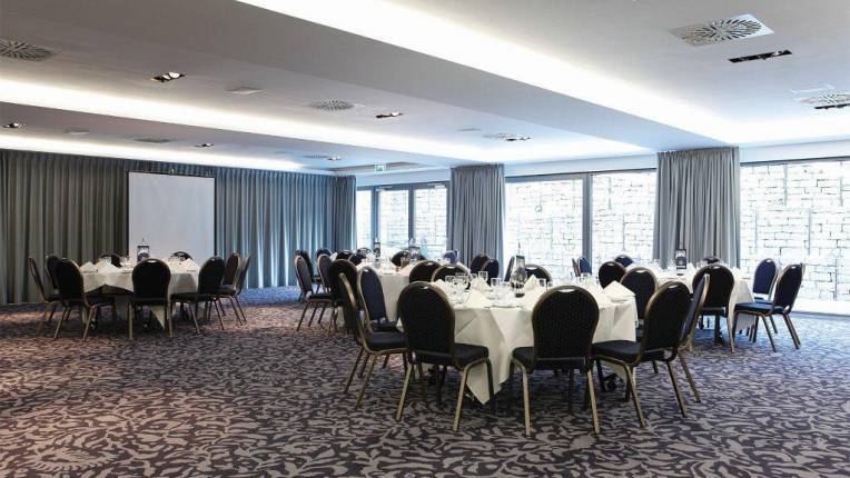 parc-hotel-alvisse-1lieu1salle-convention.jpg