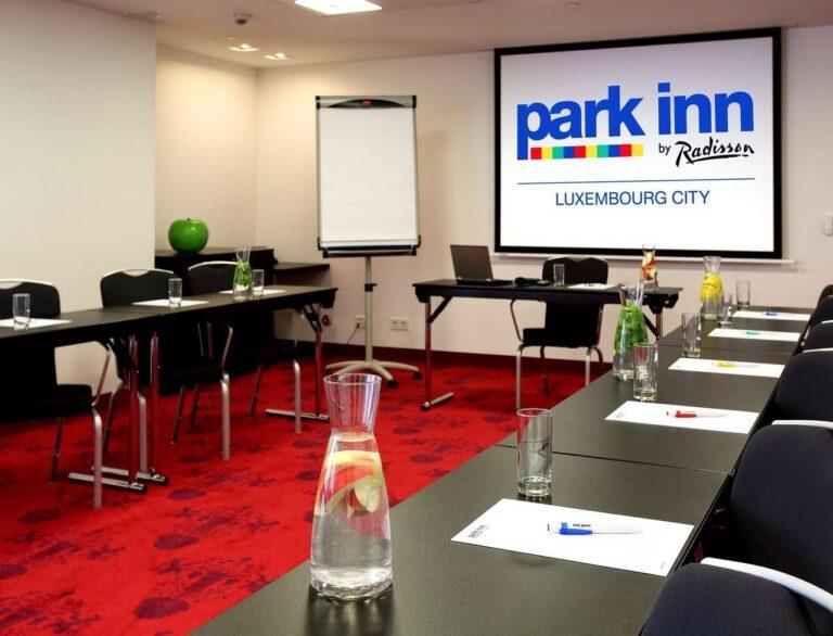 park-inn-luxembourg-city-1lieu1salle-conference.jpg