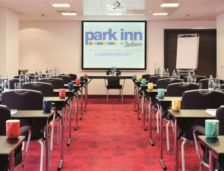 park-inn-luxembourg-city-1lieu1salle-conferences.jpg