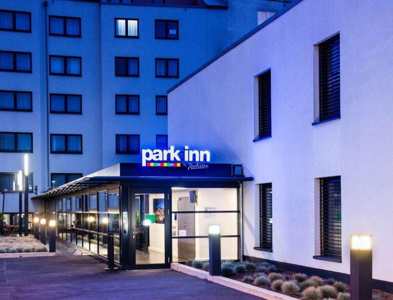 park-inn-luxembourg-city-1lieu1salle-event.jpg