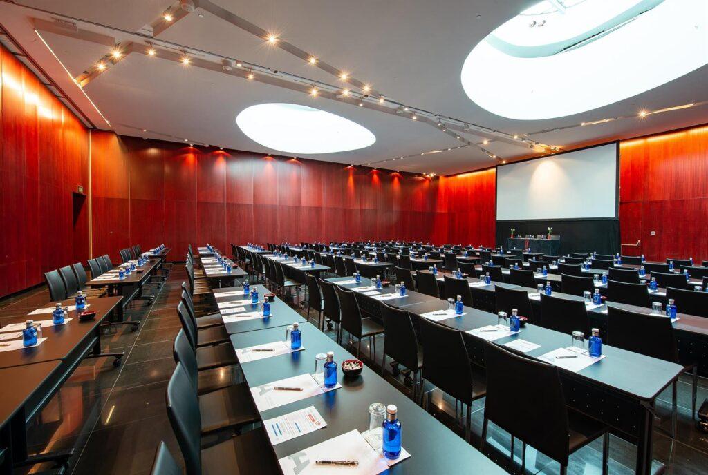 santos-porta-fira-1lieu1salle-conferences.jpg