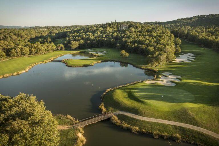 terre-blanche-tourrettes-1lieu1salle-reunions.jpg