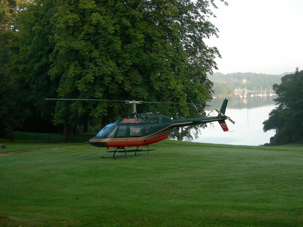 496-Locguenole-Helicoptere-face-au-bras-de-mer-MP.jpg