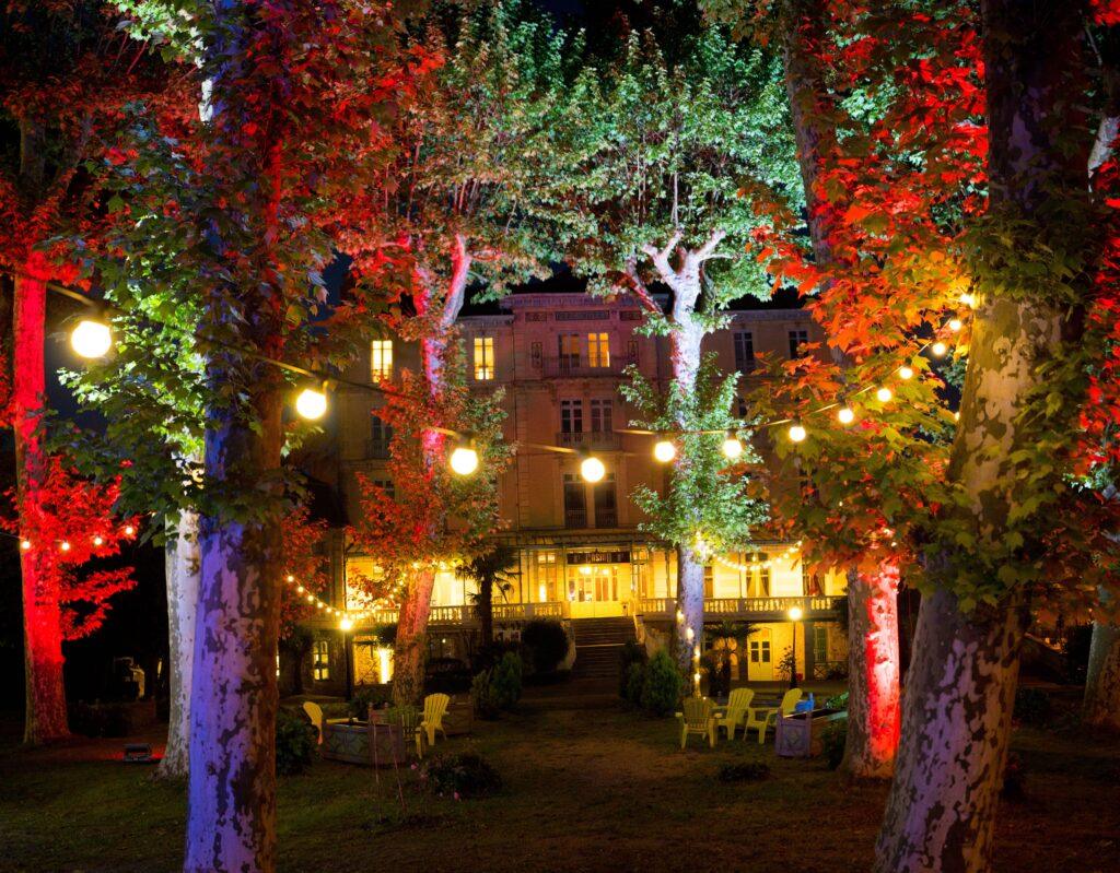 Hotel-du-Parc-Parc-et-tente-de-reception-24.jpg