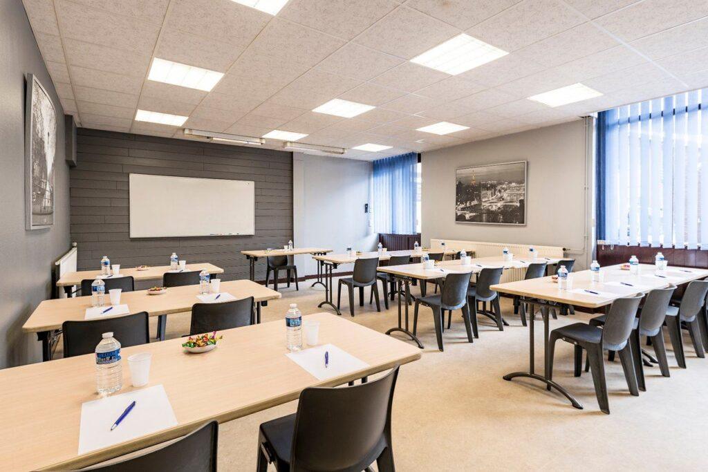 azureva-beaufort-1lieu1salle-meeting.jpg