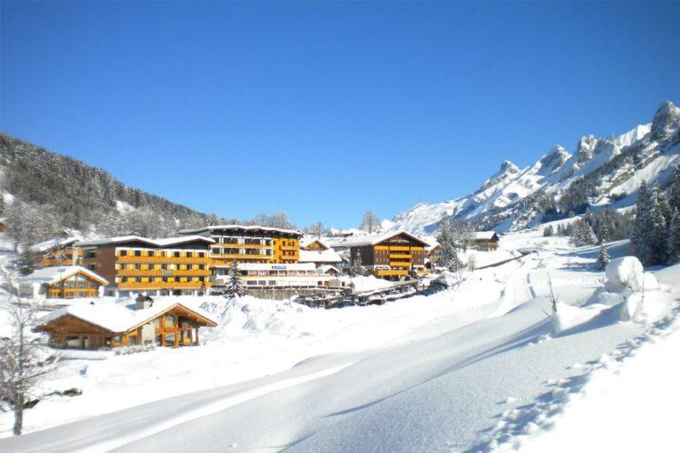 azureva-clusaz-confins-1lieu1salle-event.jpg