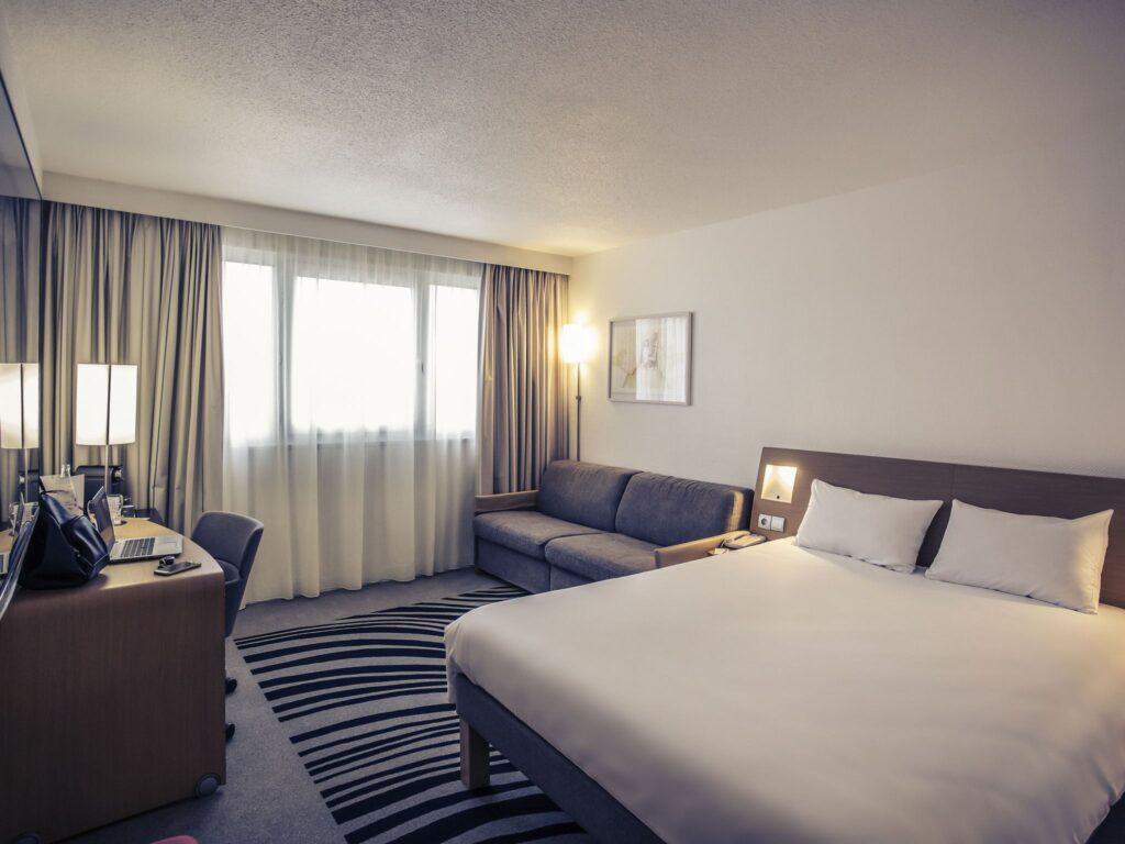 http://www.accorhotels.com/1302
