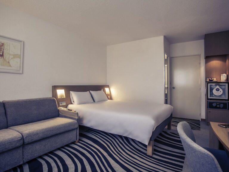 http://www.accorhotels.com/1302