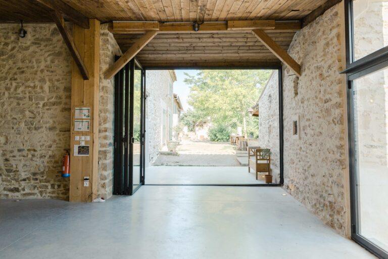 terre-ugo-1lieu1salle-meetings.jpg