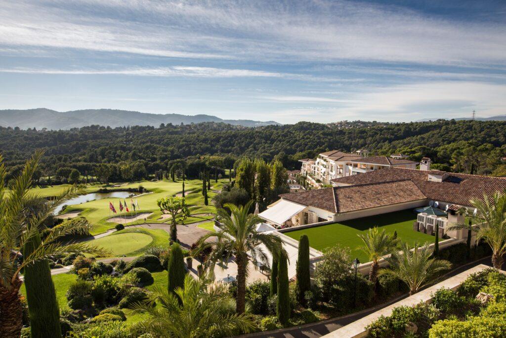 panoramique-golf-vue-suite-royal-mougins-hotel.jpg