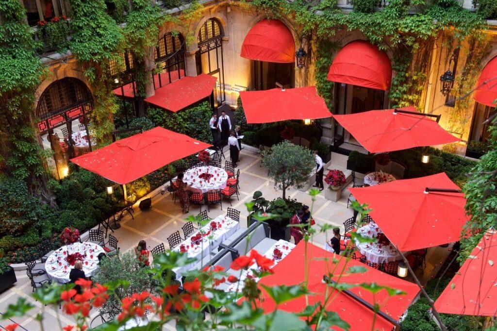 plaza-athenee-olevene-reunions.jpg