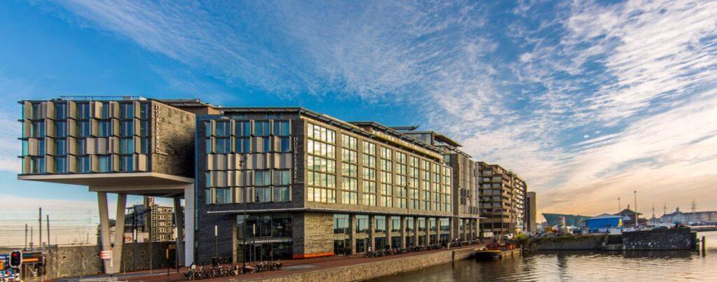 doubletree-amsterdam-centraal-1lieu1salle-event.jpg