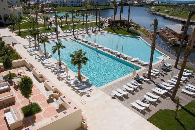 lake-spa-resort-1lieu1salle-conferences.jpg