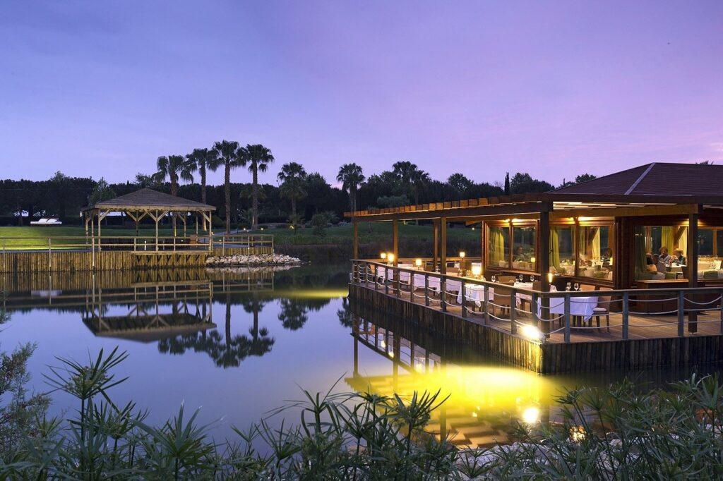 lake-spa-resort-1lieu1salle-seminaires.jpg