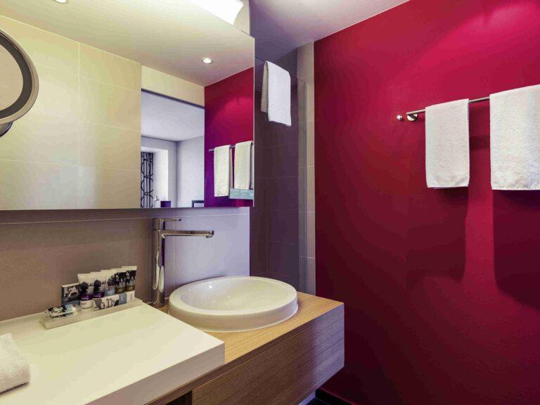 Privilege room bathroom