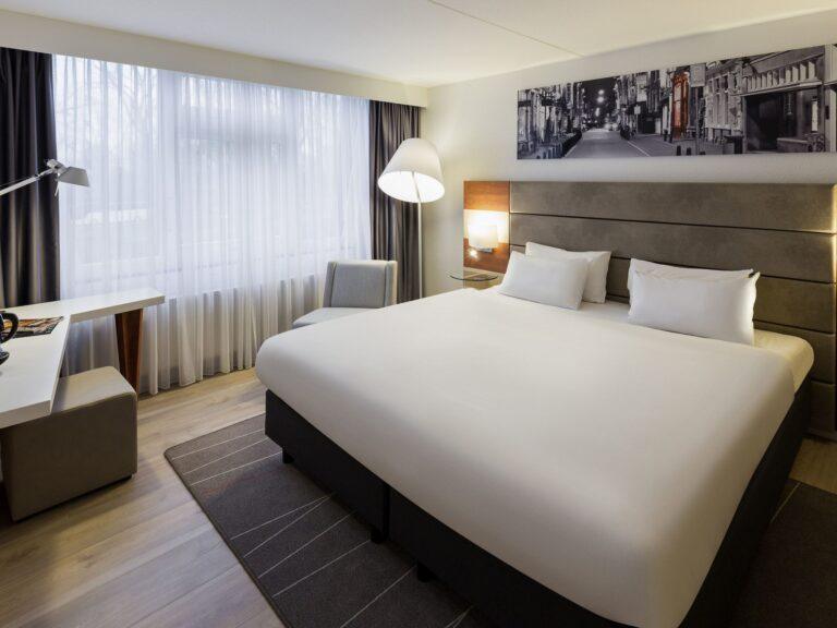 double bedroom