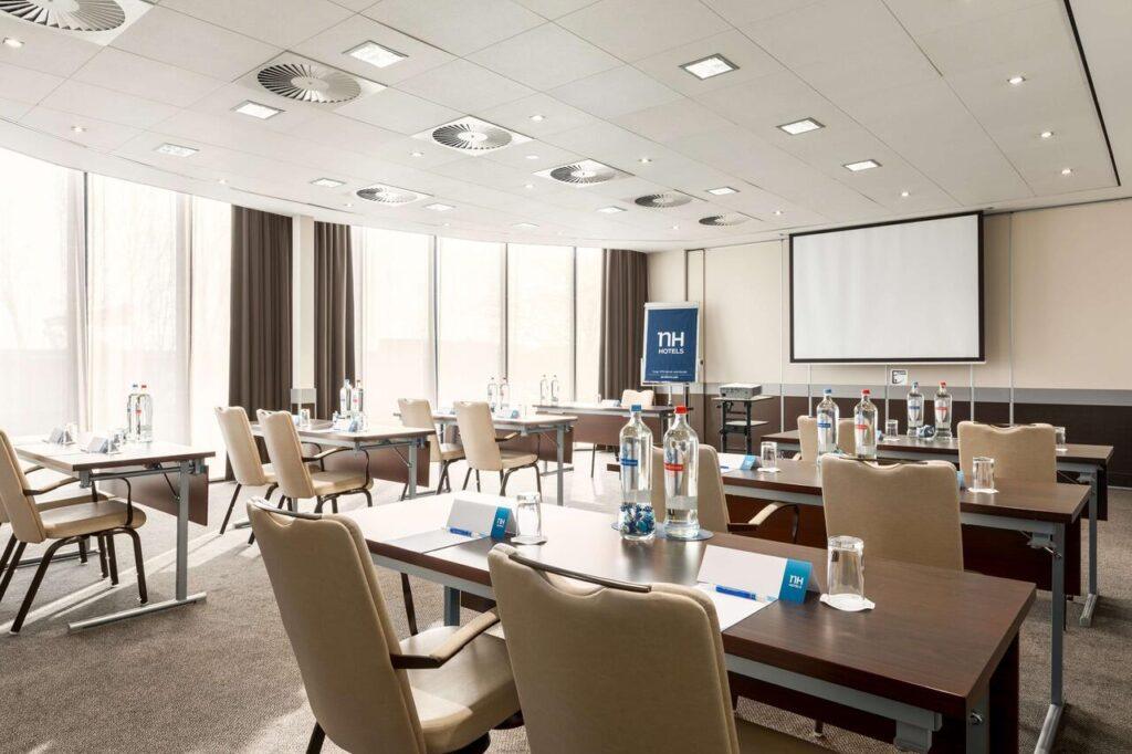nh-amsterdam-schiphol-1lieu1salle-conference.jpg