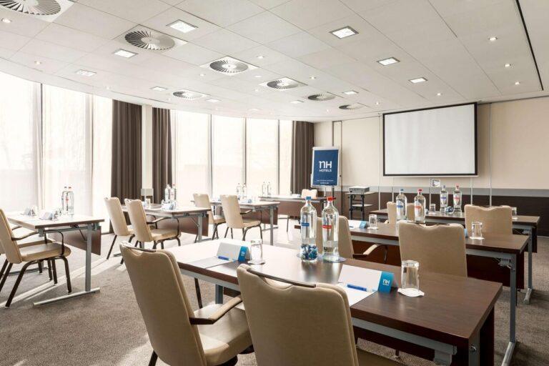 nh-amsterdam-schiphol-1lieu1salle-conference.jpg