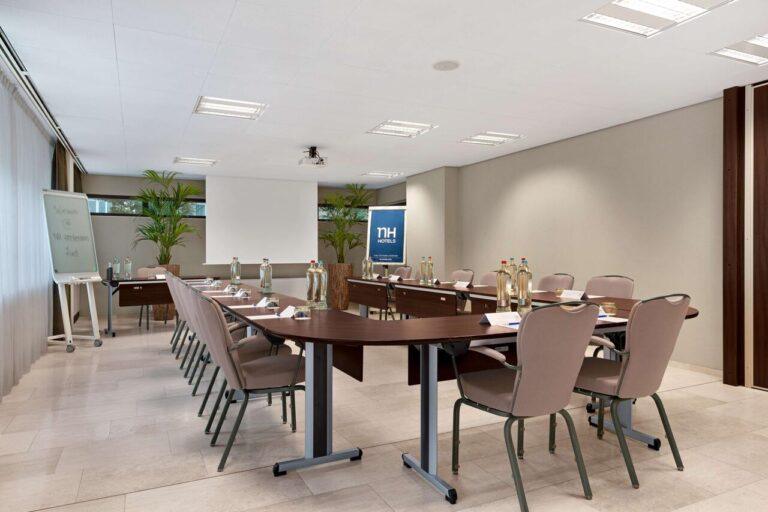 nh-amsterdam-zuid-1lieu1salle-conference.jpg