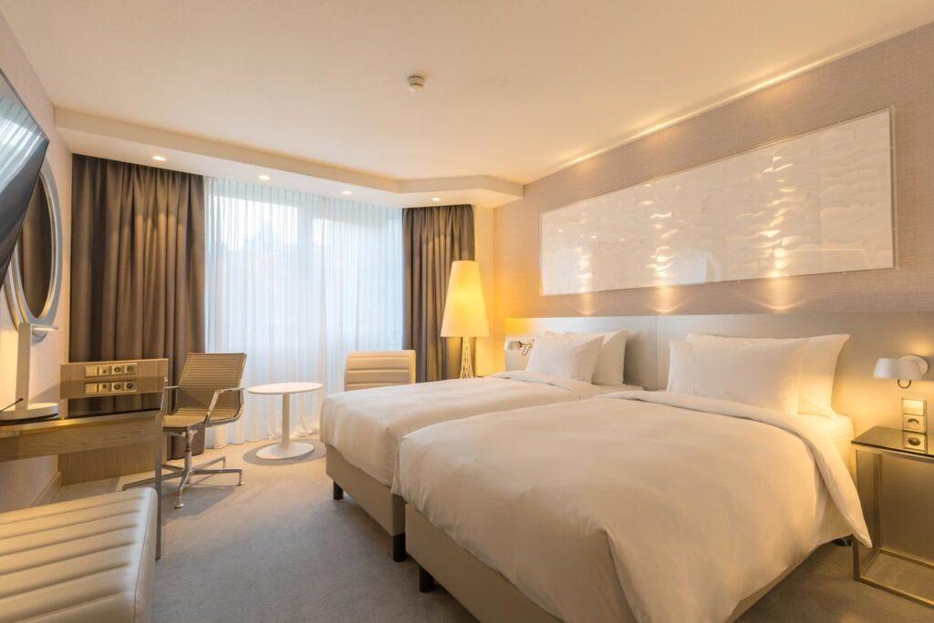 radisson-blu-amsterdam-1lieu1salle-seminaire.jpg