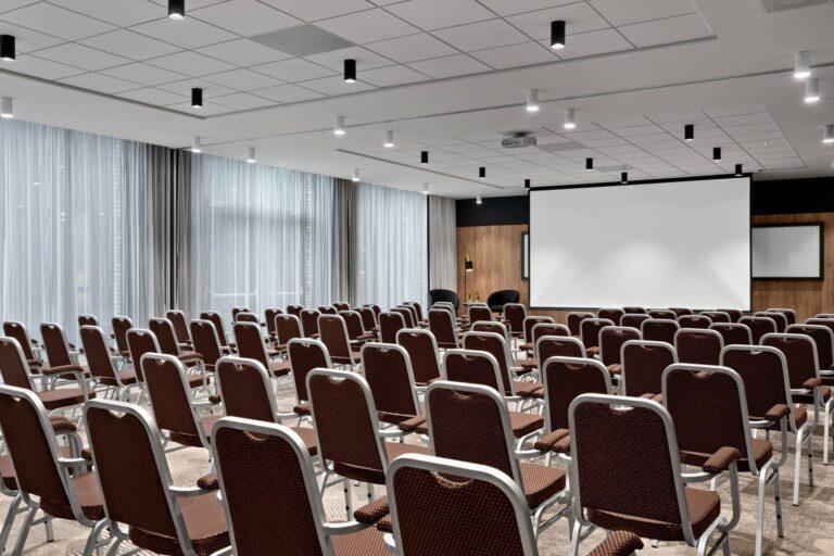 renaissance-amsterdam-schiphol-airport-1lieu1salle-meeting.jpg