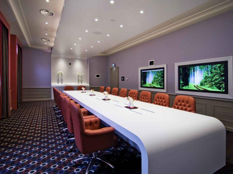 http://www.accorhotels.com/2783