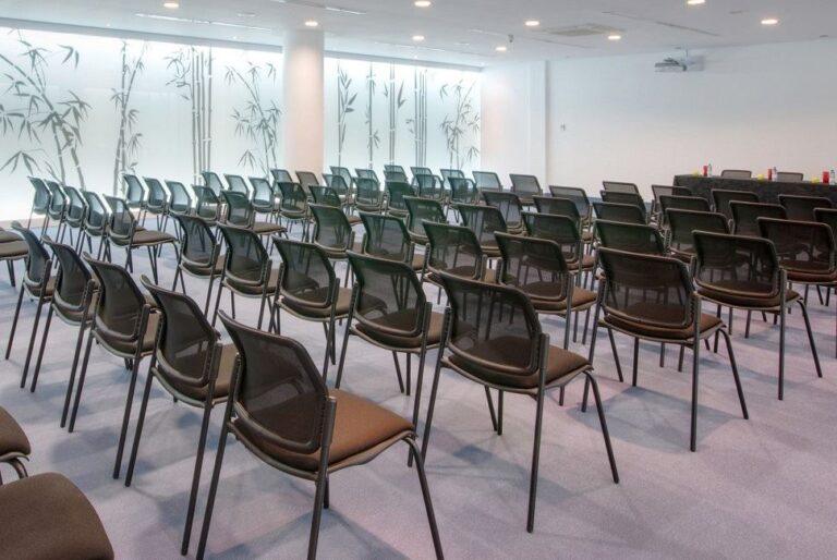 tryp-coimbra-1lieu1salle-meetings.jpg